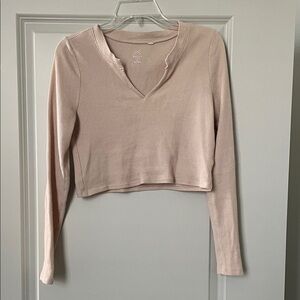 PacSun Ribbed Long Sleeve V‑Neck Crop Top
